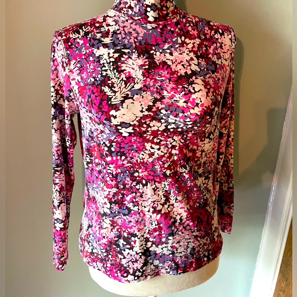 Croft and Barrow vintage floral turtleneck top